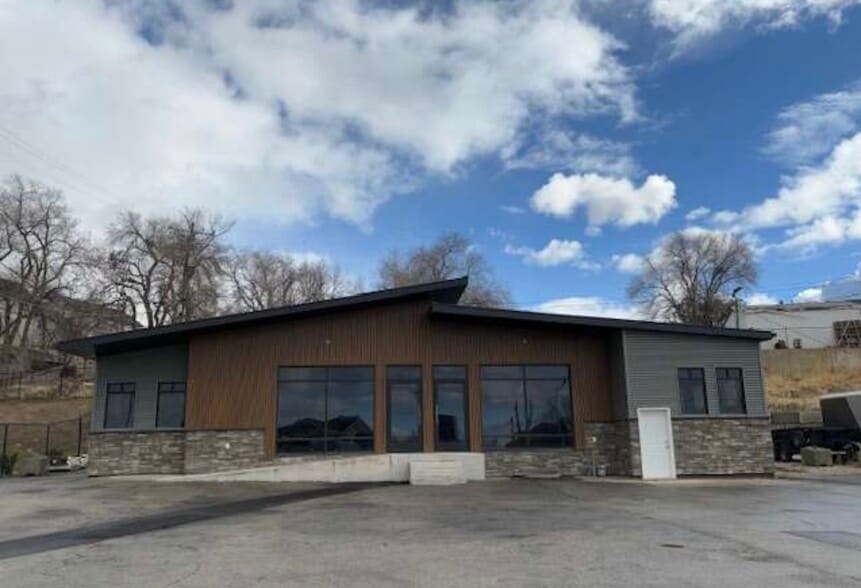 More Photos Of 161 S Highway 89, North Salt Lake Freestanding For Lease