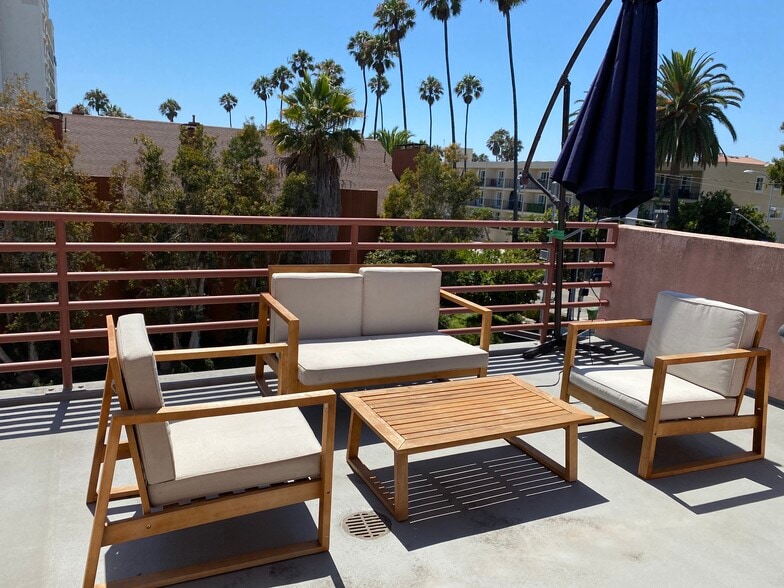 More Photos Of 2110 Main St, Santa Monica Loft Creative Space For Sale