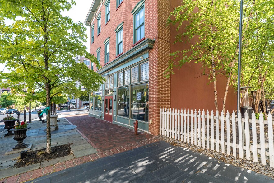 More Photos Of 574 Main St, Bethlehem Storefront Retail Office For Sale