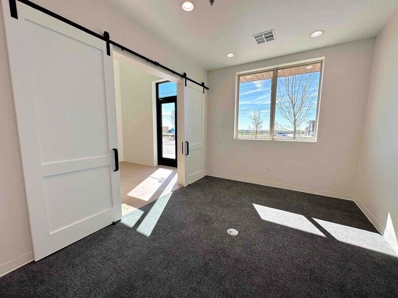 More Photos Of 1400 N Coit Rd, McKinney Medical For Sale