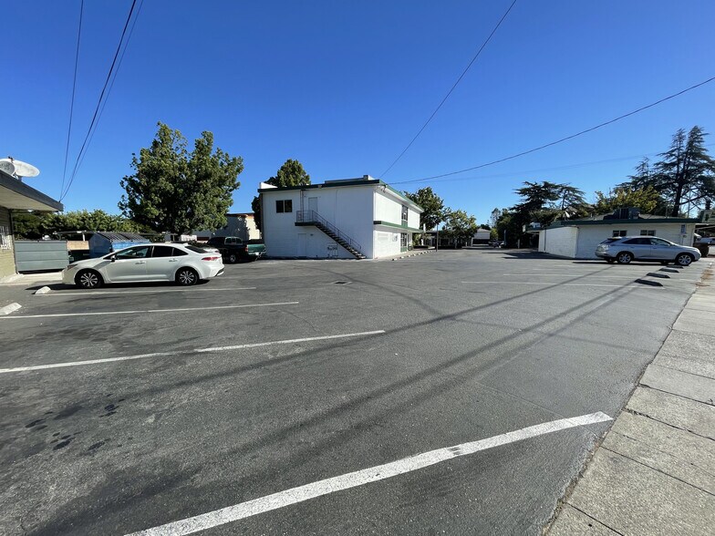 More Photos Of 379 S Livermore Ave, Livermore Office For Lease