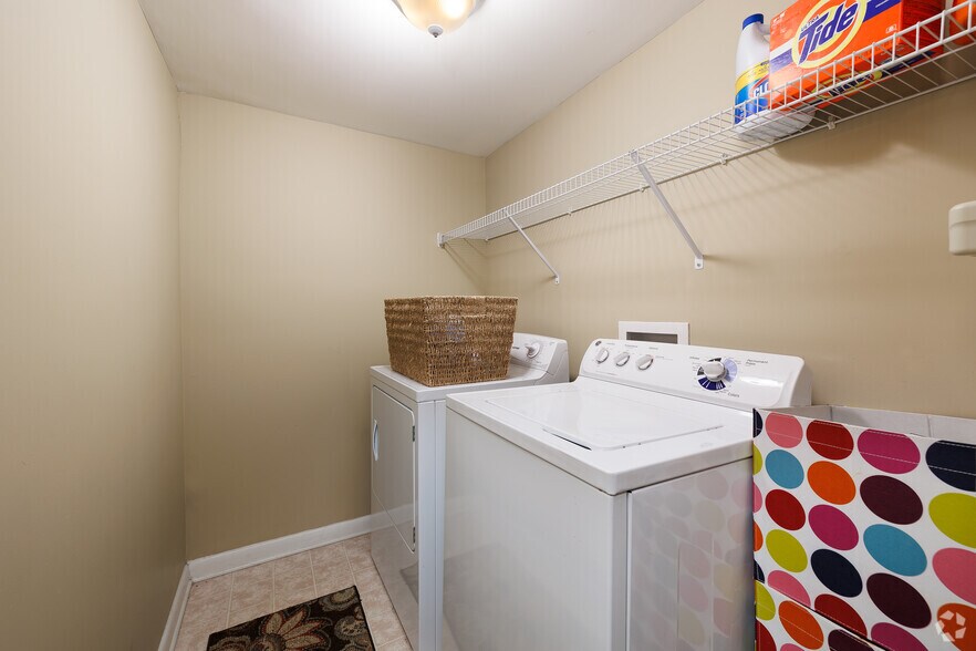 More Photos Of 800 E Grand Ave, Carbondale Apartments For Sale