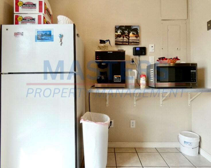 More Photos Of 836 W South Boundary St, Perrysburg Office Residential For Lease