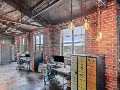 More Photos Of 209 E Washington St, Bloomington Office For Sale