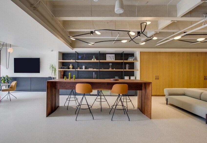 More Photos Of 9171 Wilshire Blvd, Beverly Hills Loft Creative Space For Sale