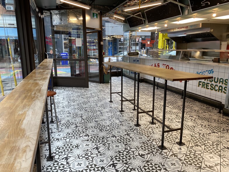 More Photos Of 181 Baldwin St, Toronto Storefront Retail Office For Lease