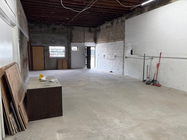 More Photos Of 823 NW 1st St, Fort Lauderdale Industrial For Lease