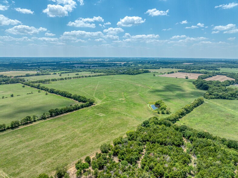 More Photos Of 606.51 Acres, Sherman Land For Sale