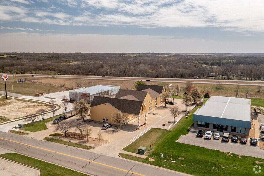 More Photos Of 34085 Commerce Dr, De Soto Hotel For Sale
