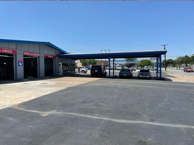 More Photos Of 5151 Gus Thomasson Rd, Mesquite Auto Repair For Sale