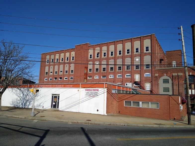 More Photos Of 209 Weeden St, Pawtucket Warehouse For Lease