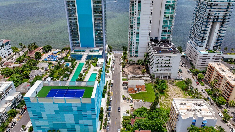 More Photos Of 702-708 NE 26th St, Miami Land For Sale