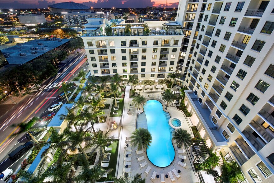 More Photos Of 855 Central Ave, Saint Petersburg Apartments For Lease