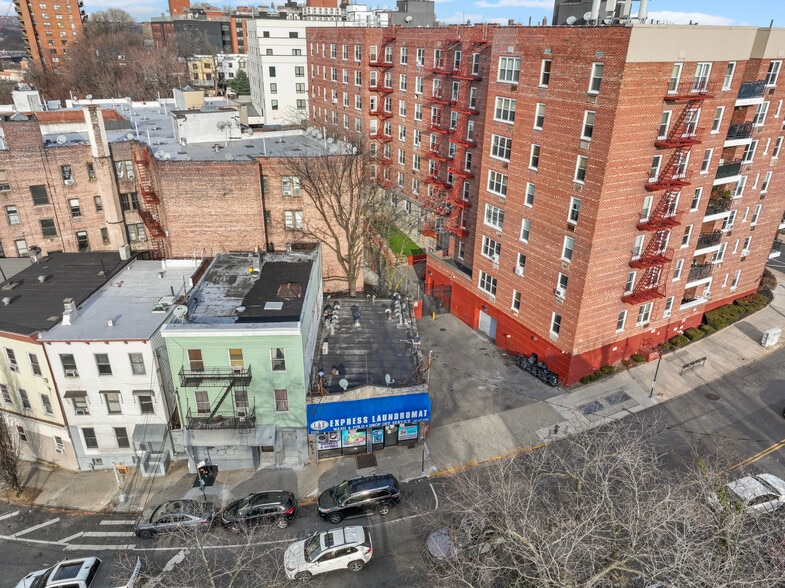 More Photos Of 3320 Fort Independence St, Bronx Freestanding For Sale
