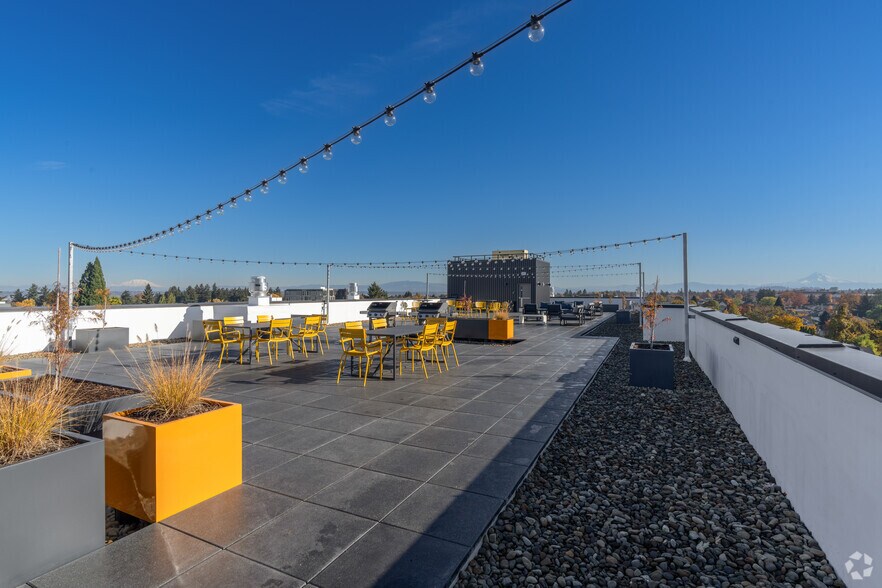 More Photos Of 5460 N Interstate Ave, Portland Apartments For Lease