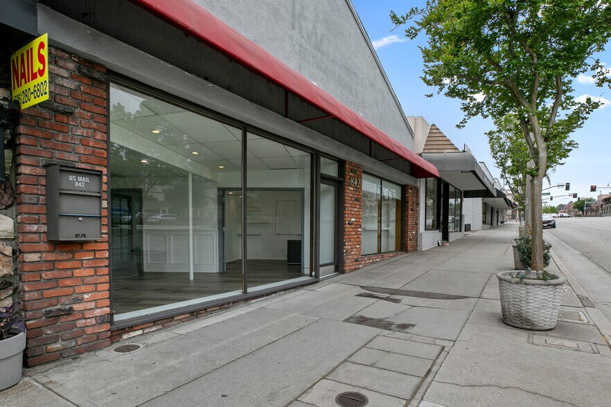 More Photos Of 842 Foothill Blvd, La Cañada Flintridge Storefront For Lease