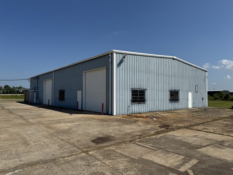 More Photos Of 6233 Industrial Rd, Beaumont Industrial For Lease