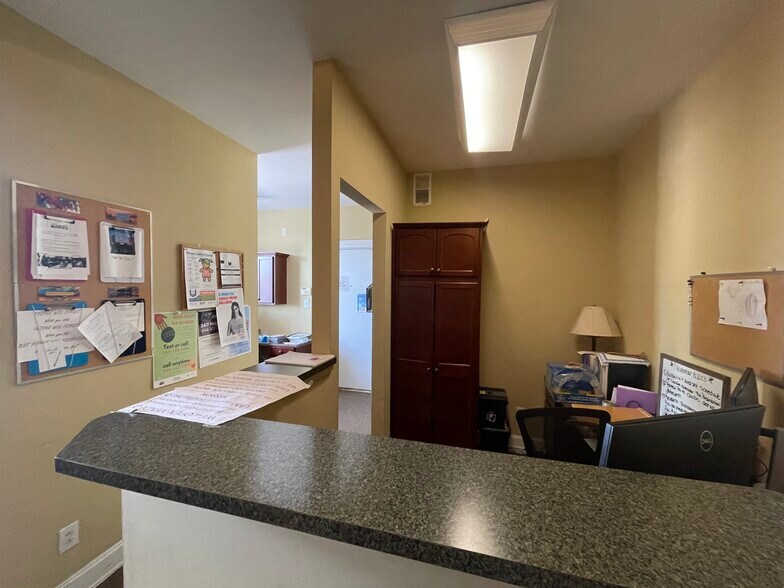 More Photos Of 2300 10th Ct, Birmingham Office Residential For Sale