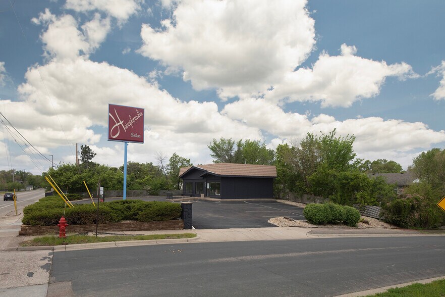 More Photos Of 8300 Minnetonka Blvd, Saint Louis Park Freestanding For Lease