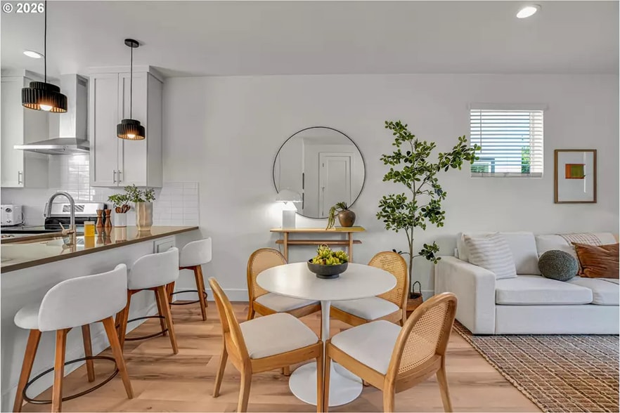 More Photos Of 8426 E Burnside St, Portland Apartments For Sale