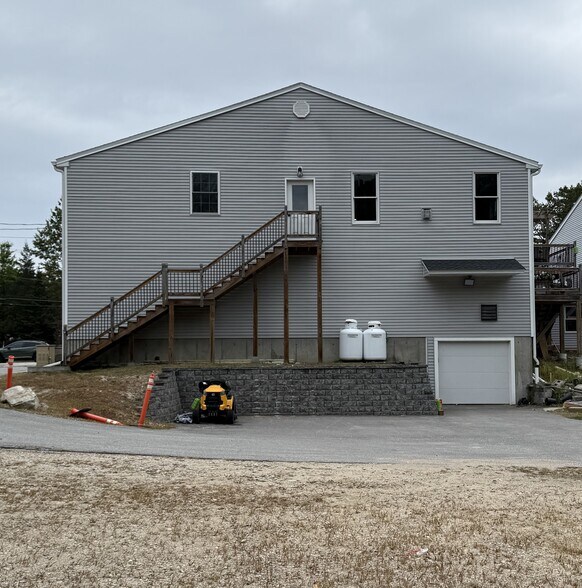 More Photos Of 3 Rockingham Rd, Londonderry Freestanding For Sale