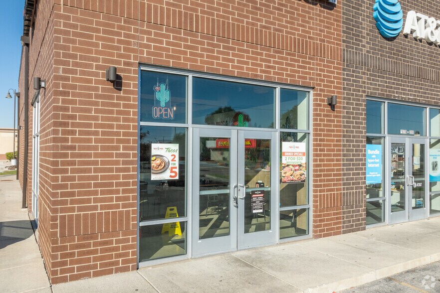 More Photos Of 2830 Mannheim Rd, Franklin Park Storefront For Sale