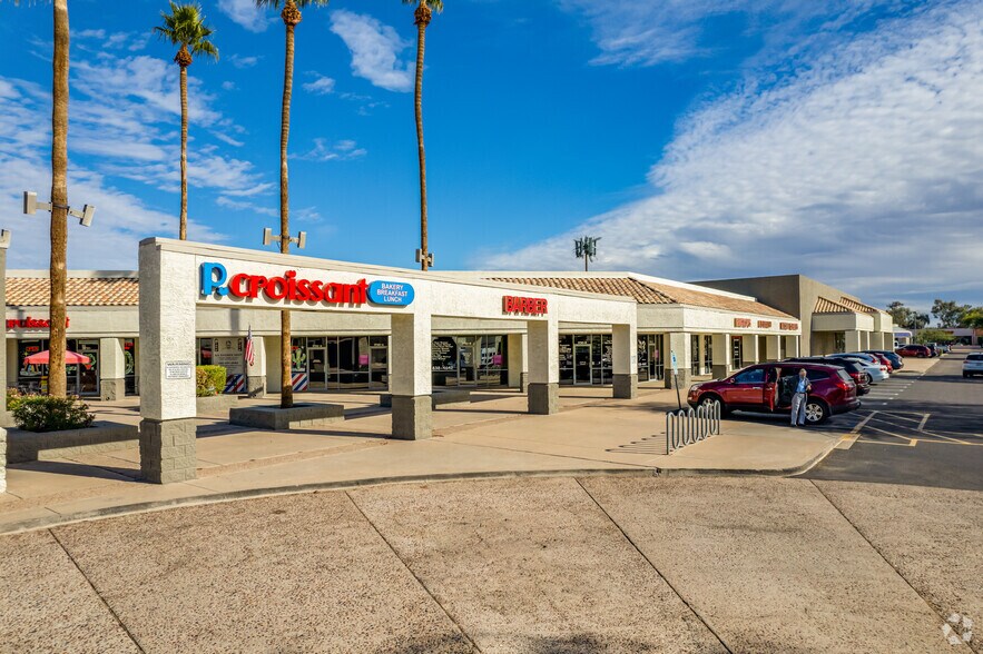 More Photos Of S McClintock Dr @ E Elliot Rd, Tempe Unknown For Lease
