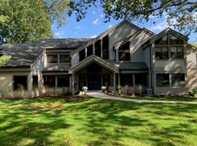 More Photos Of 1680 Akron Peninsula Rd, Akron Office Residential For Lease
