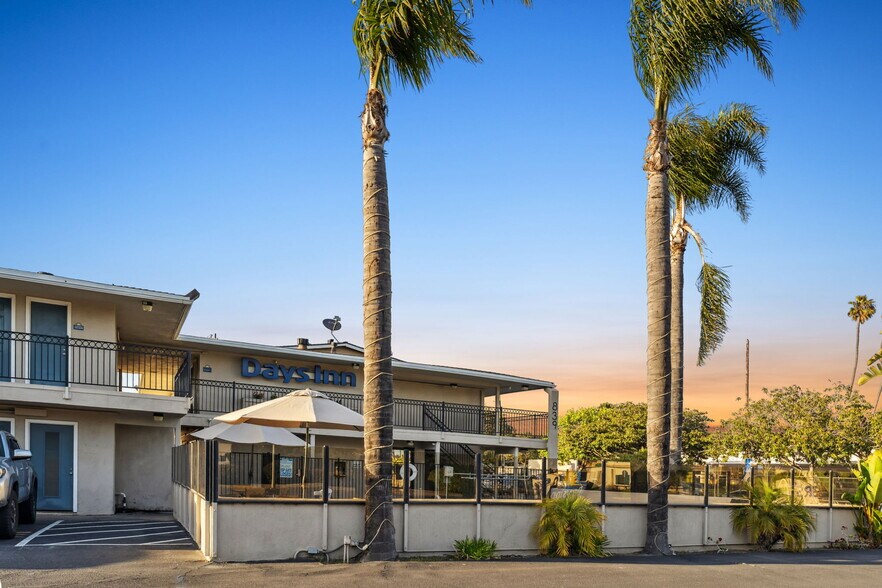 More Photos Of 839 E Main St, Santa Maria Hotel For Sale