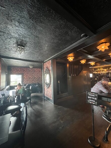 More Photos Of 2014 Main St, Vancouver General Retail For Sale