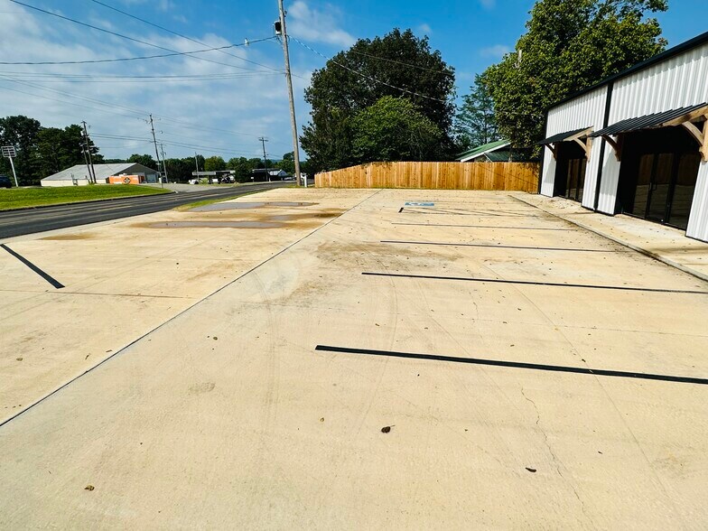 More Photos Of 1195 E Main St, Melbourne Loft Creative Space For Sale