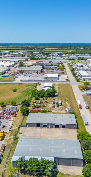 More Photos Of 111 Industrial Blvd, Mansfield Warehouse For Lease