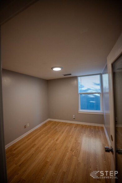 More Photos Of 1901 Kipling St, Lakewood Office For Sale