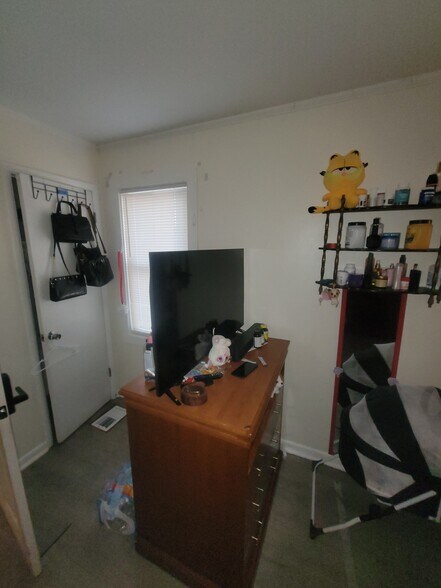 More Photos Of 1458 W 32nd St, Indianapolis Apartments For Sale