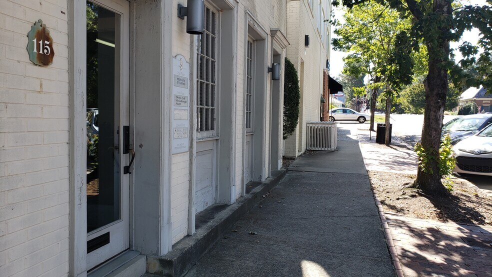 More Photos Of 115 W Pennsylvania Ave, Southern Pines Office For Lease