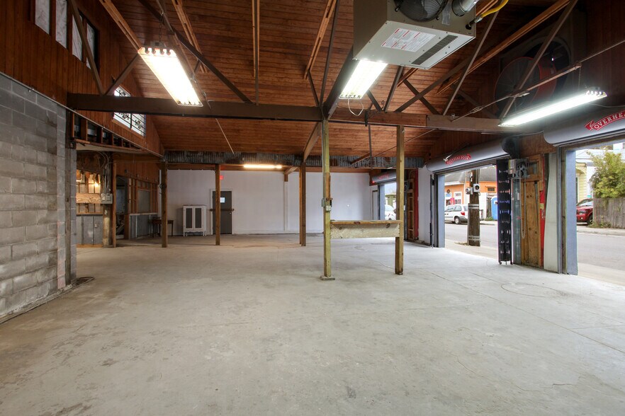More Photos Of 8500 Oak St, New Orleans Storefront Retail Office For Lease