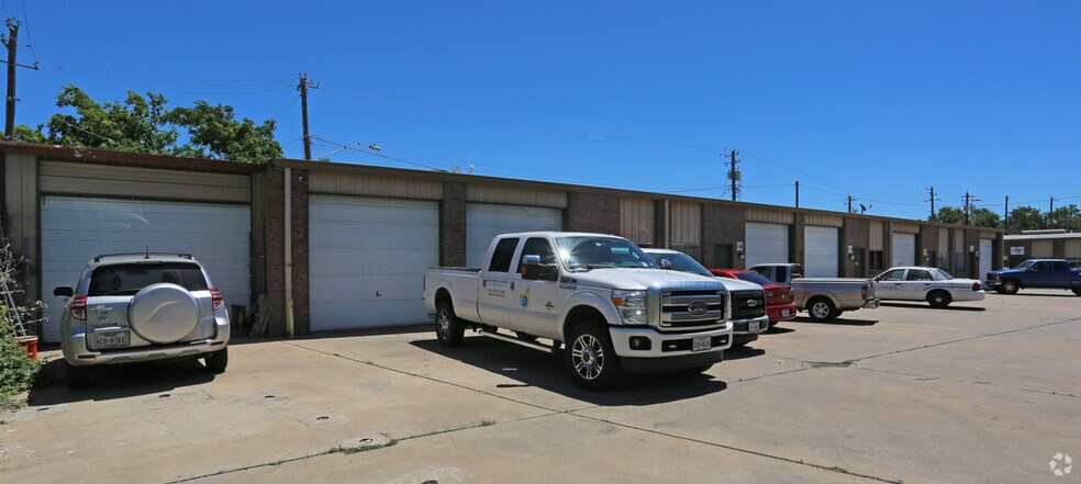 More Photos Of 13200 Pond Springs Rd, Austin Unknown For Lease