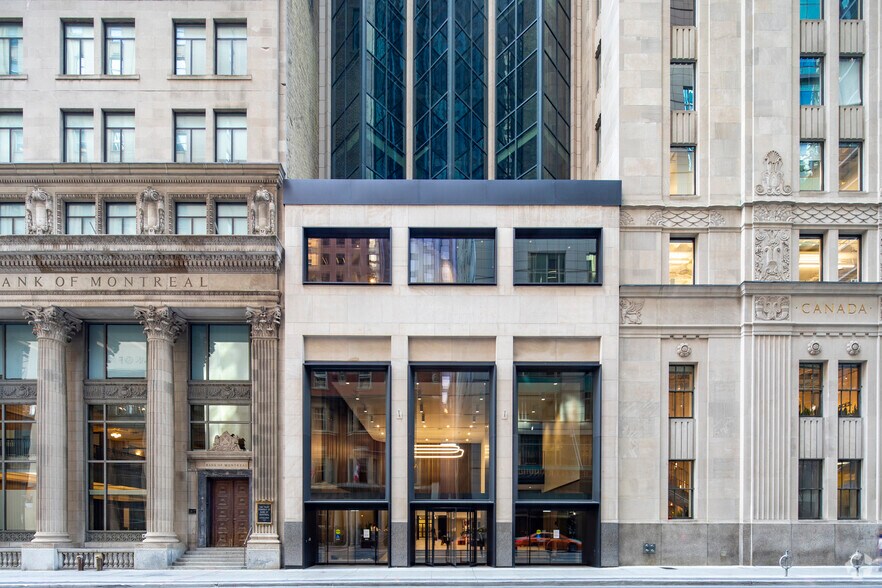 More Photos Of 320 Bay St, Toronto Office For Lease