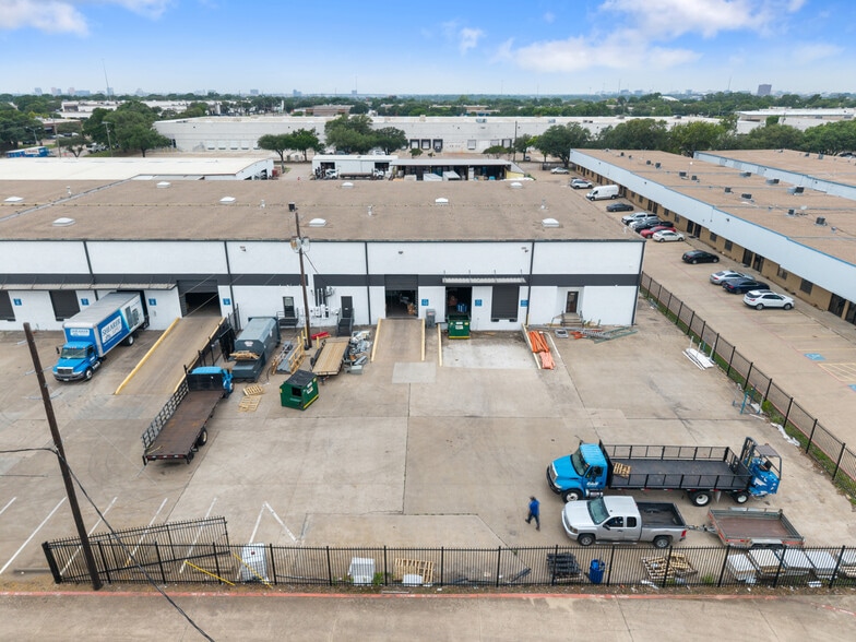 More Photos Of 10515-10537 Miller Rd, Dallas Distribution For Sale