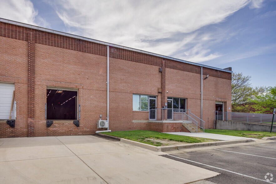 More Photos Of 9100-9136 E Hampton Dr, Capitol Heights Unknown For Lease