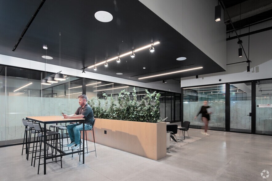 More Photos Of 702 Houston St, Fort Worth Coworking Space