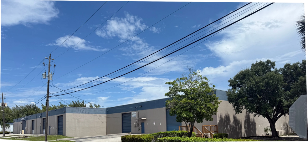 More Photos Of 3355 SW 2nd Ave, Fort Lauderdale Unknown For Lease