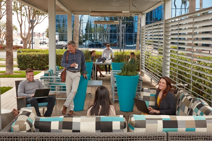 More Photos Of 4660 La Jolla Village Dr, San Diego Office For Lease