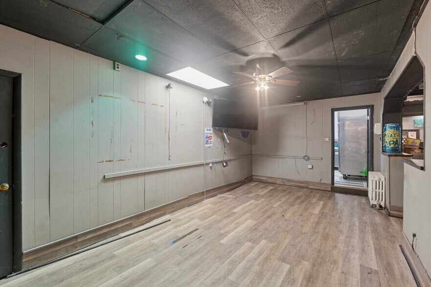 More Photos Of 4742-4744 Richmond St, Philadelphia Restaurant For Lease