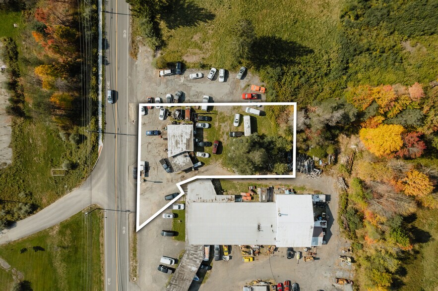 More Photos Of 100 E Broadway, Monticello Auto Repair For Sale