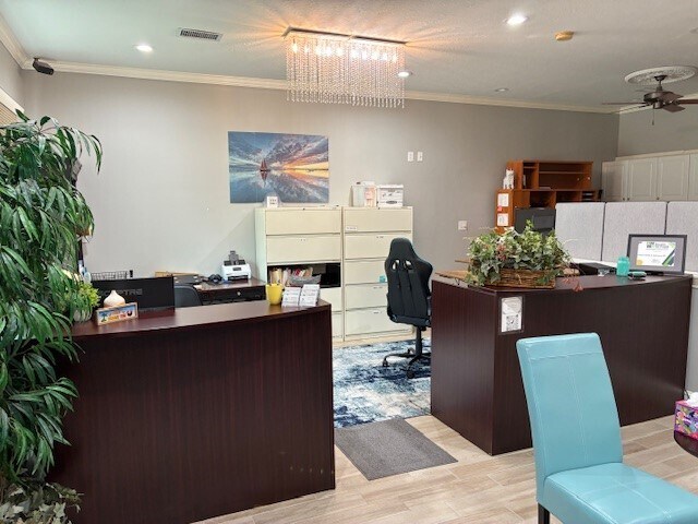 Primary Photo Of 12828 Willow Centre Dr, Houston Medical For Sale