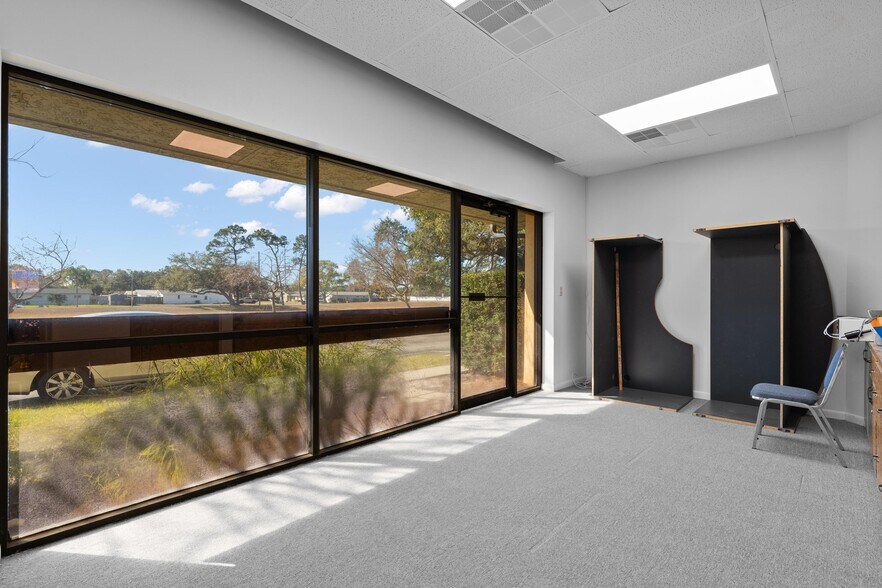 More Photos Of 2339 Sunset Point Rd, Clearwater Medical For Lease