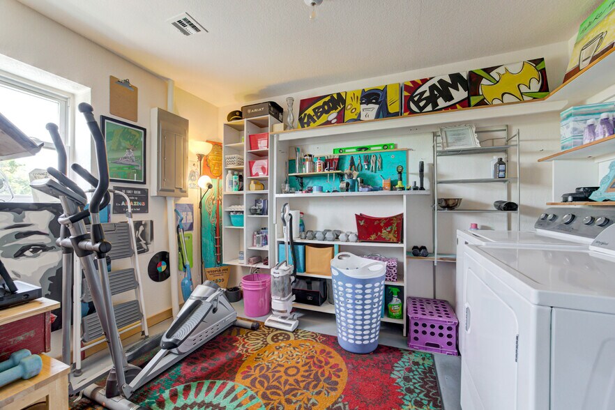 More Photos Of 117 W Harrison Ave, Guthrie Storefront Retail Residential For Sale