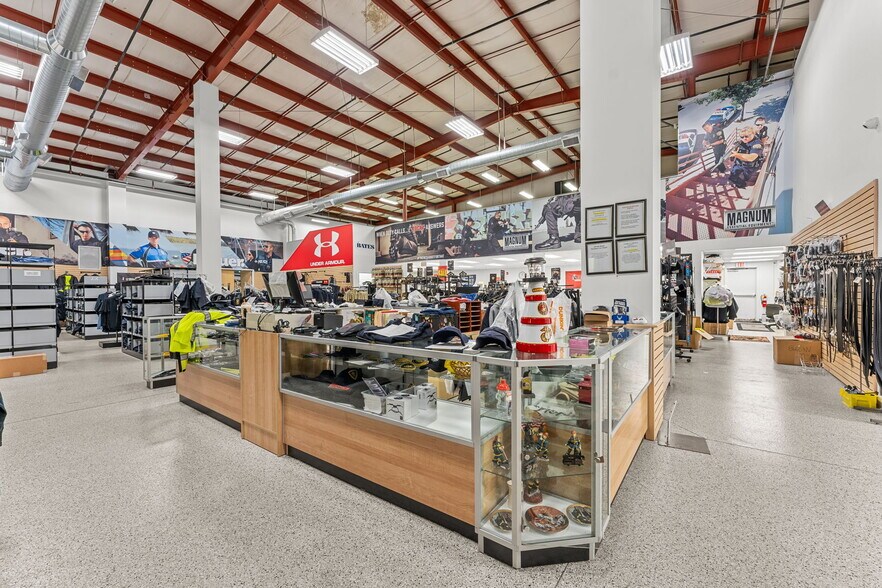 More Photos Of 20 Bellows Rd, Raynham Warehouse For Lease