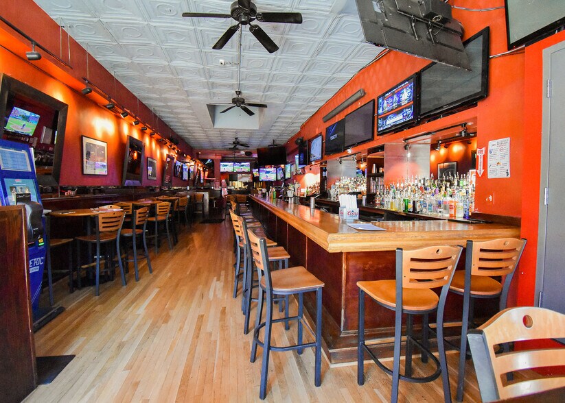 More Photos Of 3421 Connecticut Ave NW, Washington Restaurant For Sale